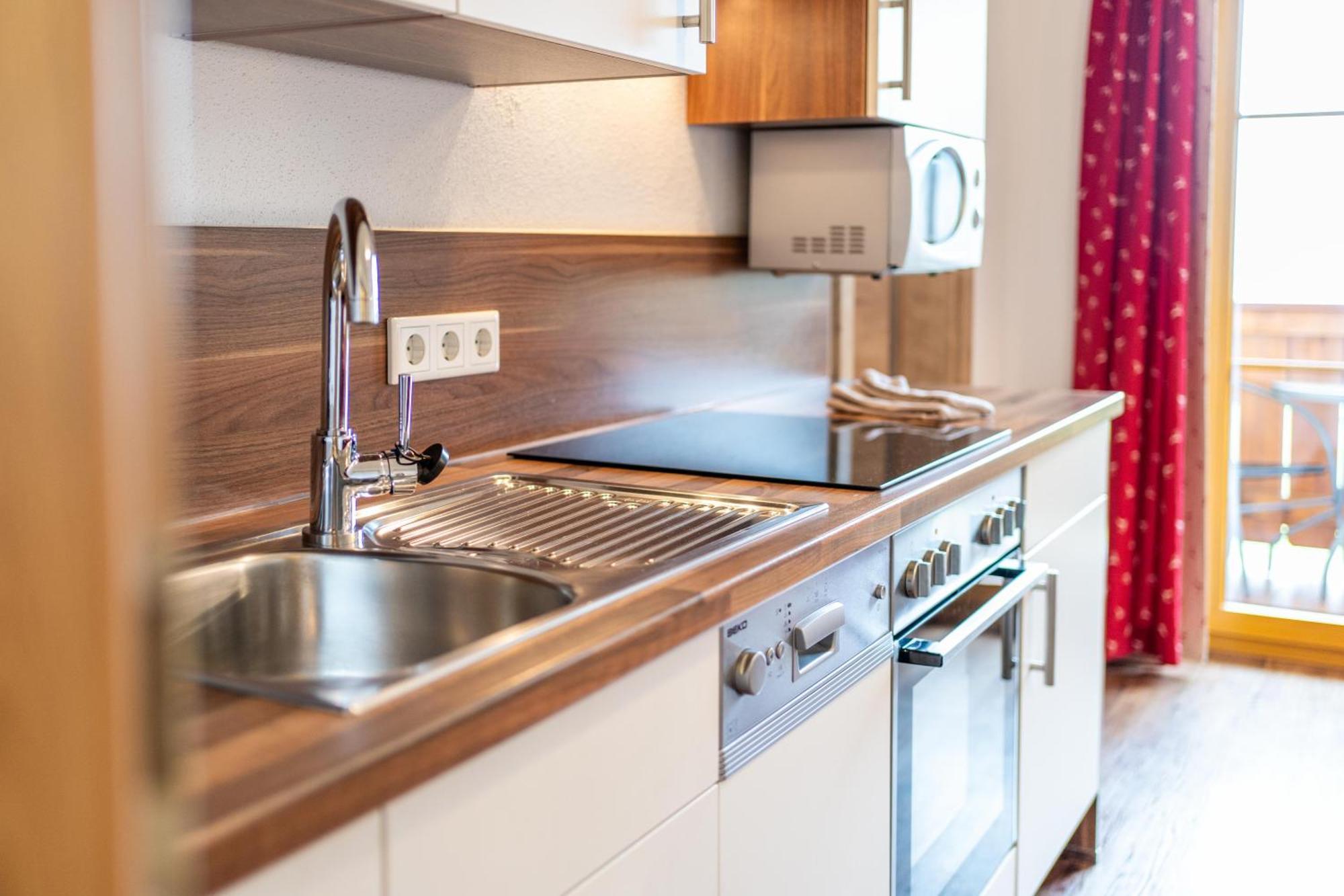 Alpen Appartements Oberlehengut ヴェルフェンヴェンク エクステリア 写真