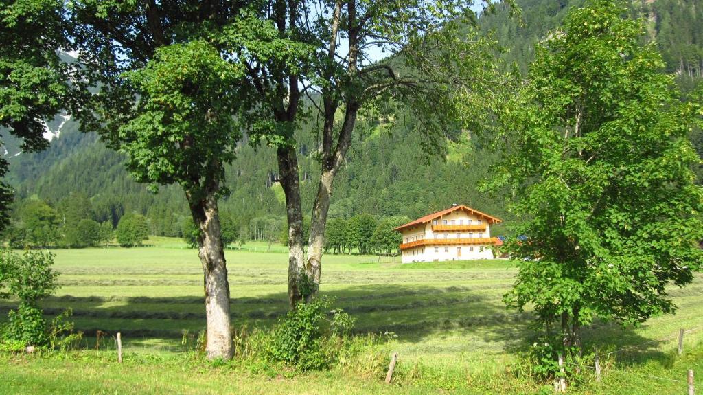 Alpen Appartements Oberlehengut ヴェルフェンヴェンク エクステリア 写真